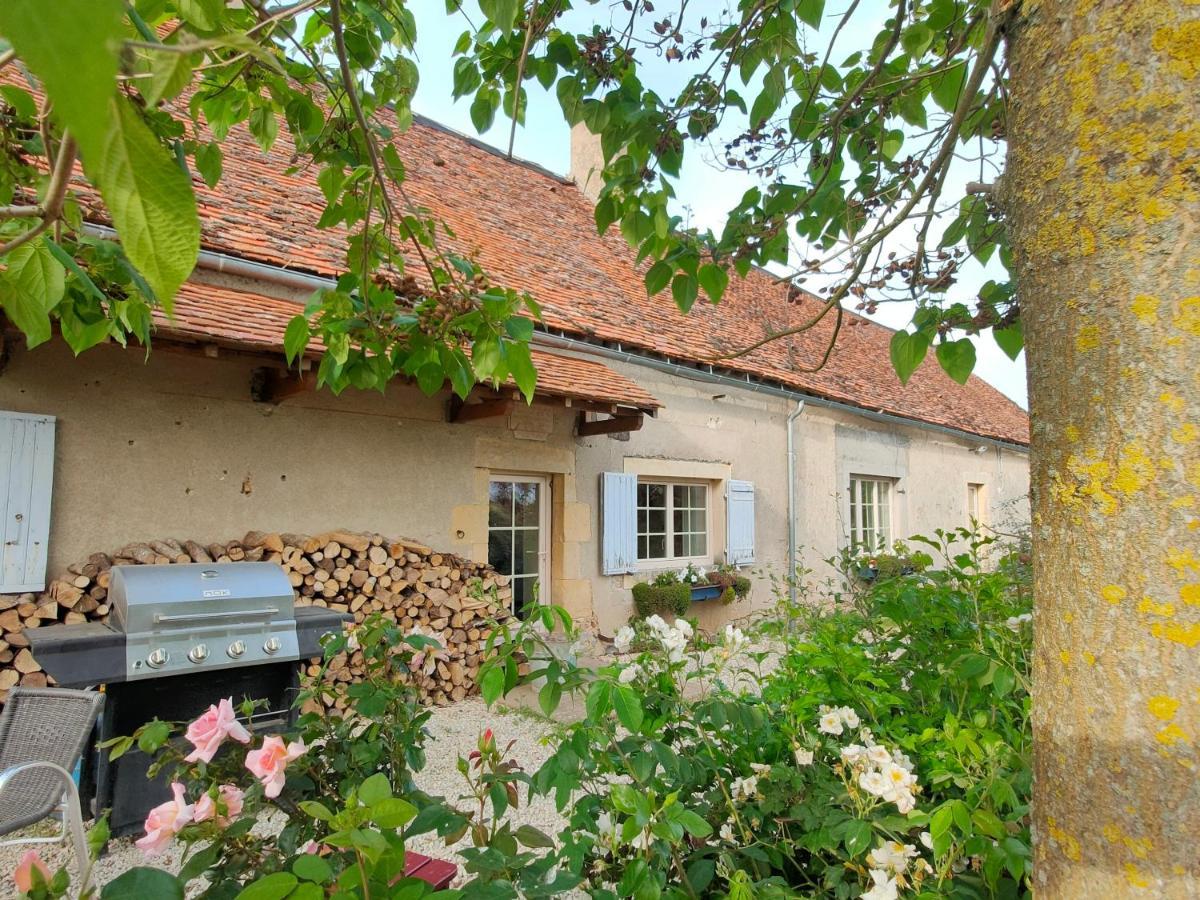 Gite De La Maison Fort Vereaux Eksteriør bilde
