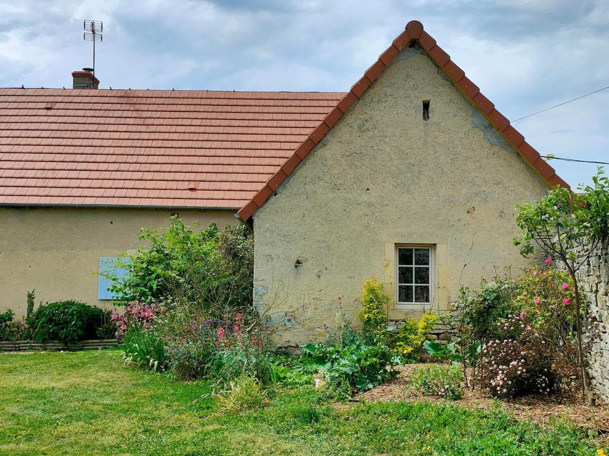 Gite De La Maison Fort Vereaux Eksteriør bilde