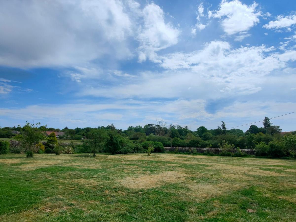 Gite De La Maison Fort Vereaux Eksteriør bilde